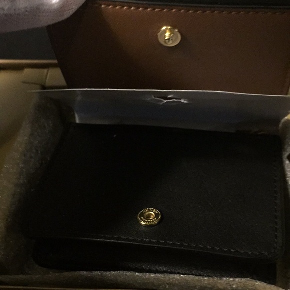 COACH -MINI WALLET ON A CHAIN IN SIGNATURE CANVAS - Picture 7 of 14